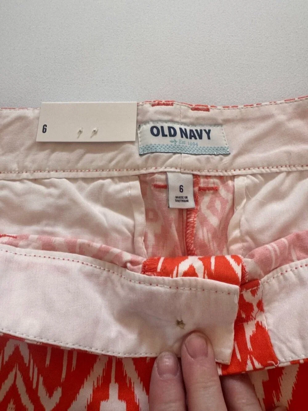 Vibrant! Old Navy Bright Ikat Print Shorts – NWT - Sz 6